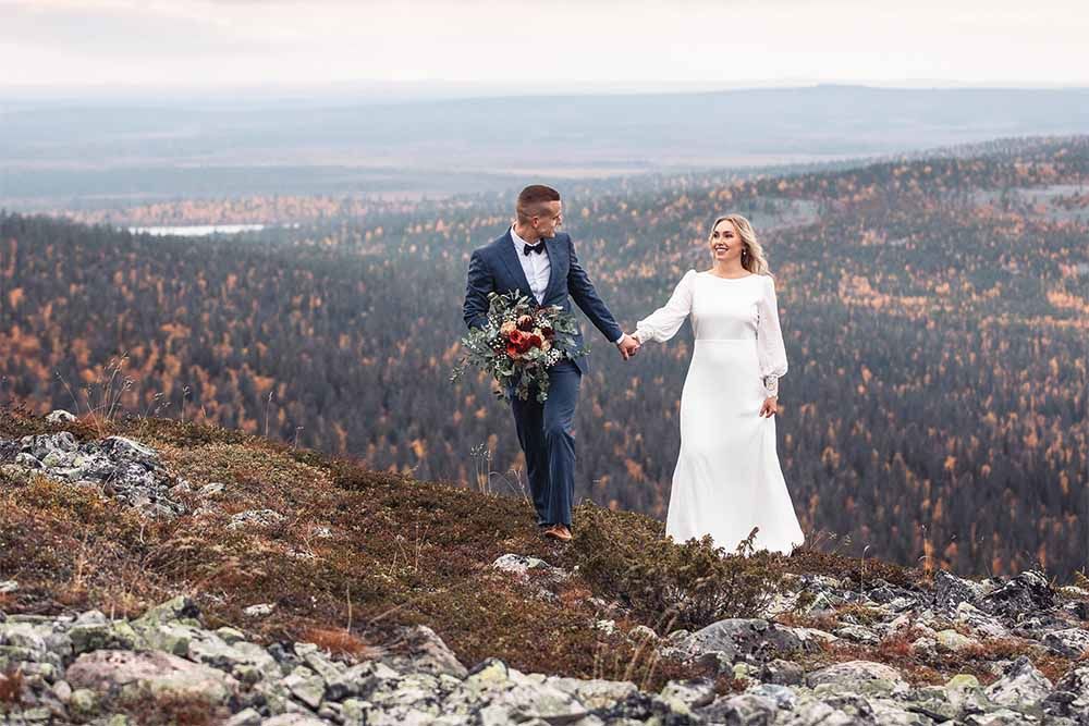 hääpari Vilman ja Valtterin hääkuva tunturilla 